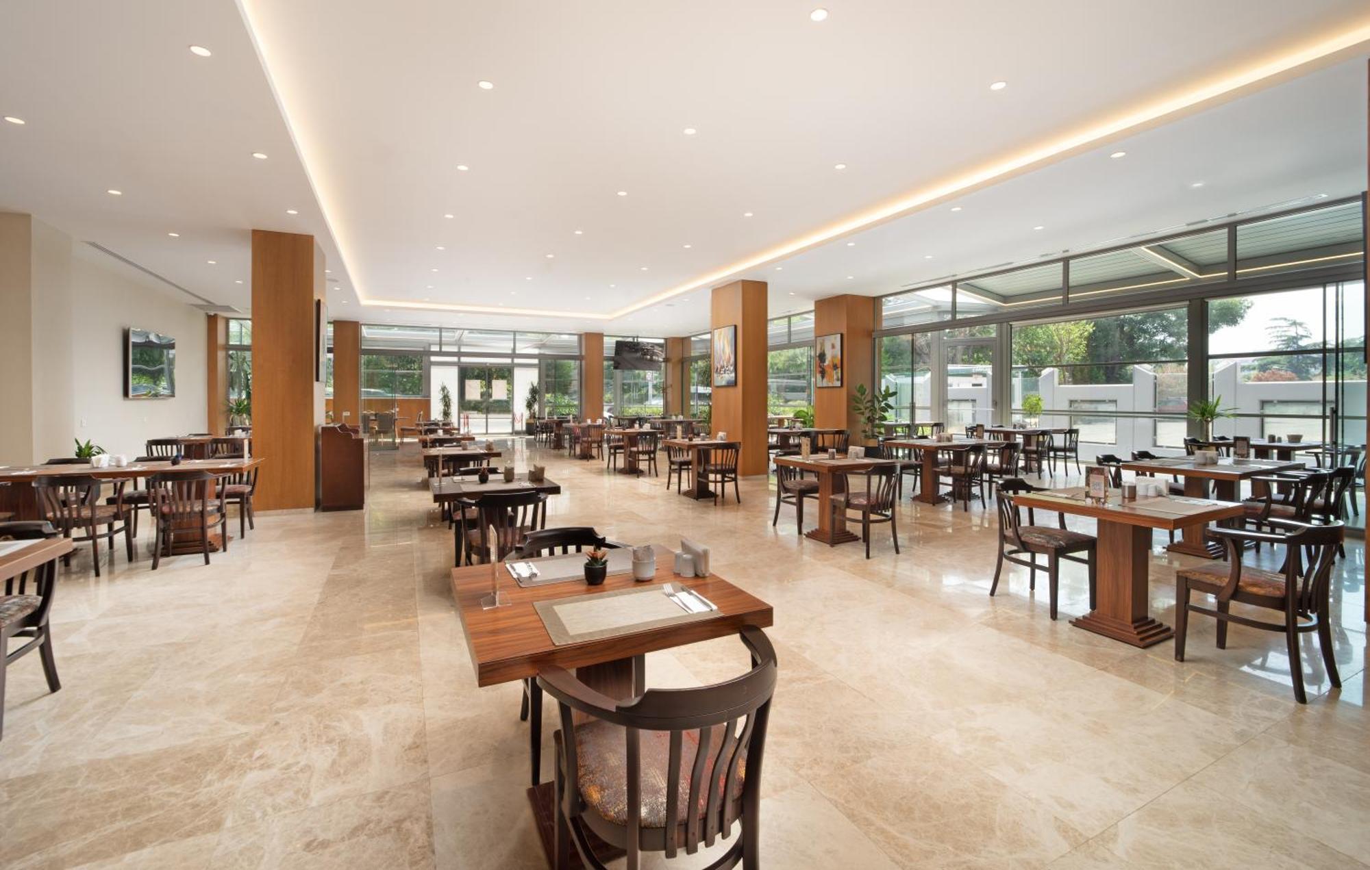 Ramada Plaza By Wyndham Istanbul Atakoy Hotel Ngoại thất bức ảnh