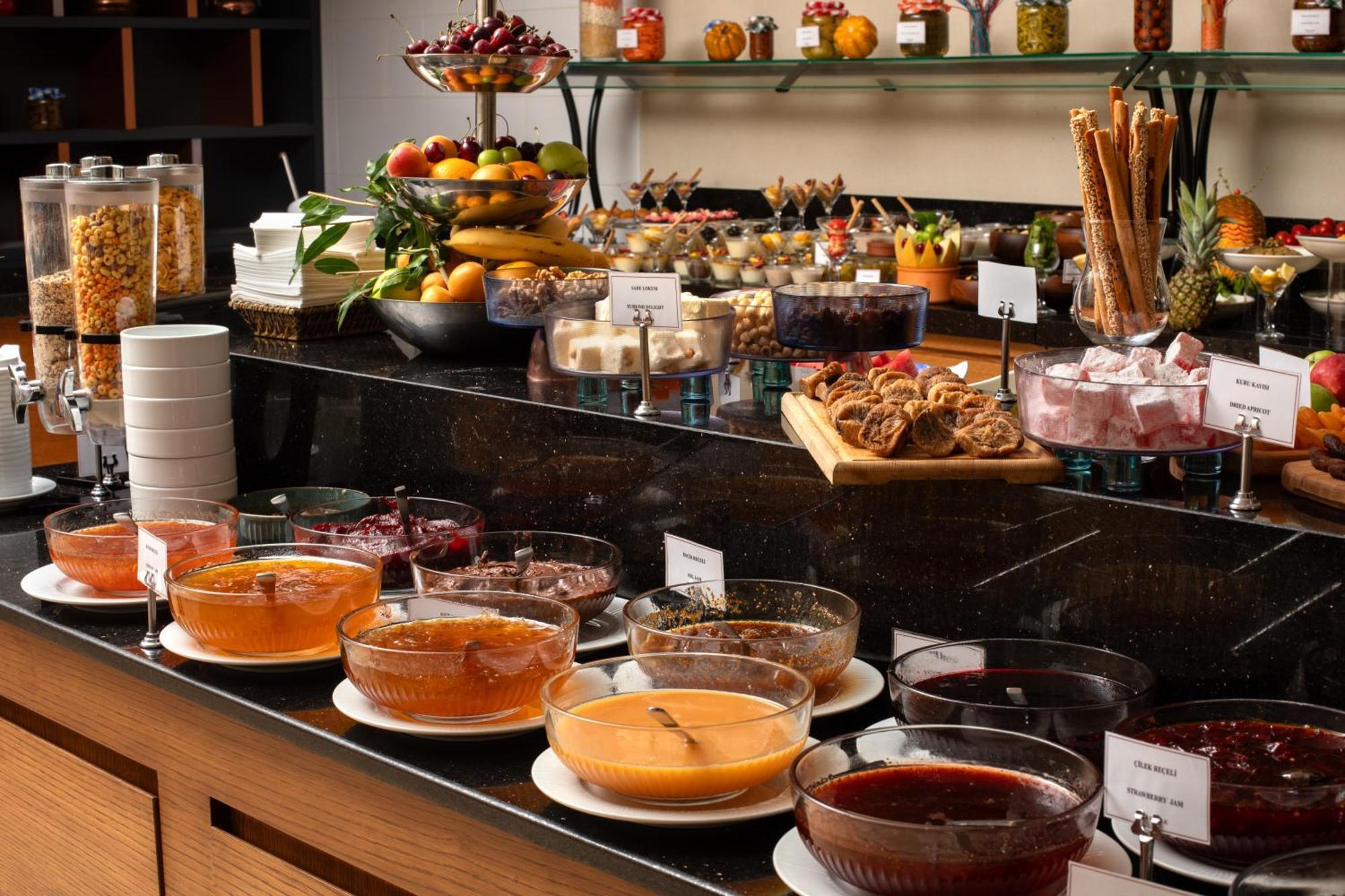 Ramada Plaza By Wyndham Istanbul Atakoy Hotel Ngoại thất bức ảnh