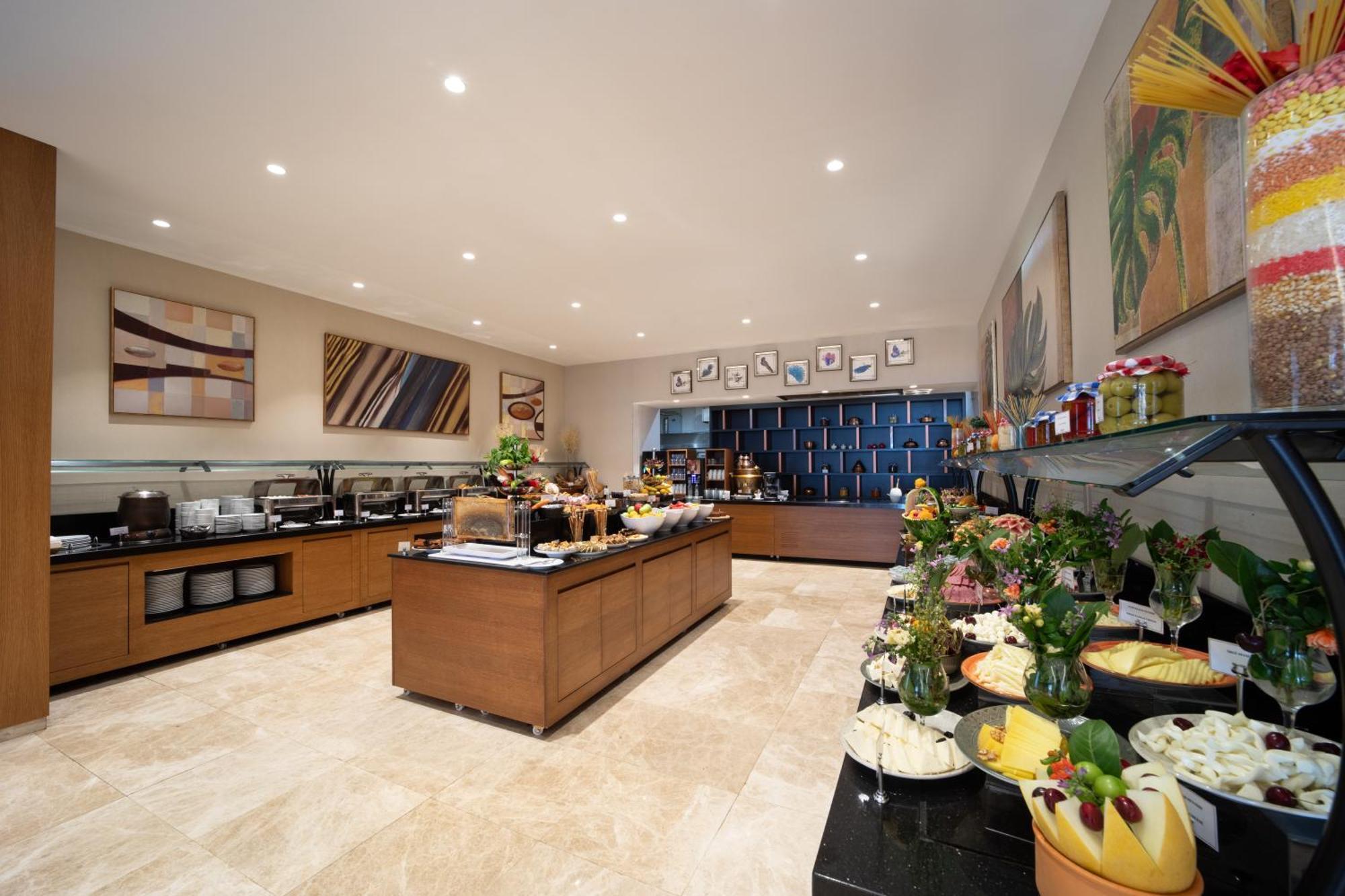 Ramada Plaza By Wyndham Istanbul Atakoy Hotel Ngoại thất bức ảnh