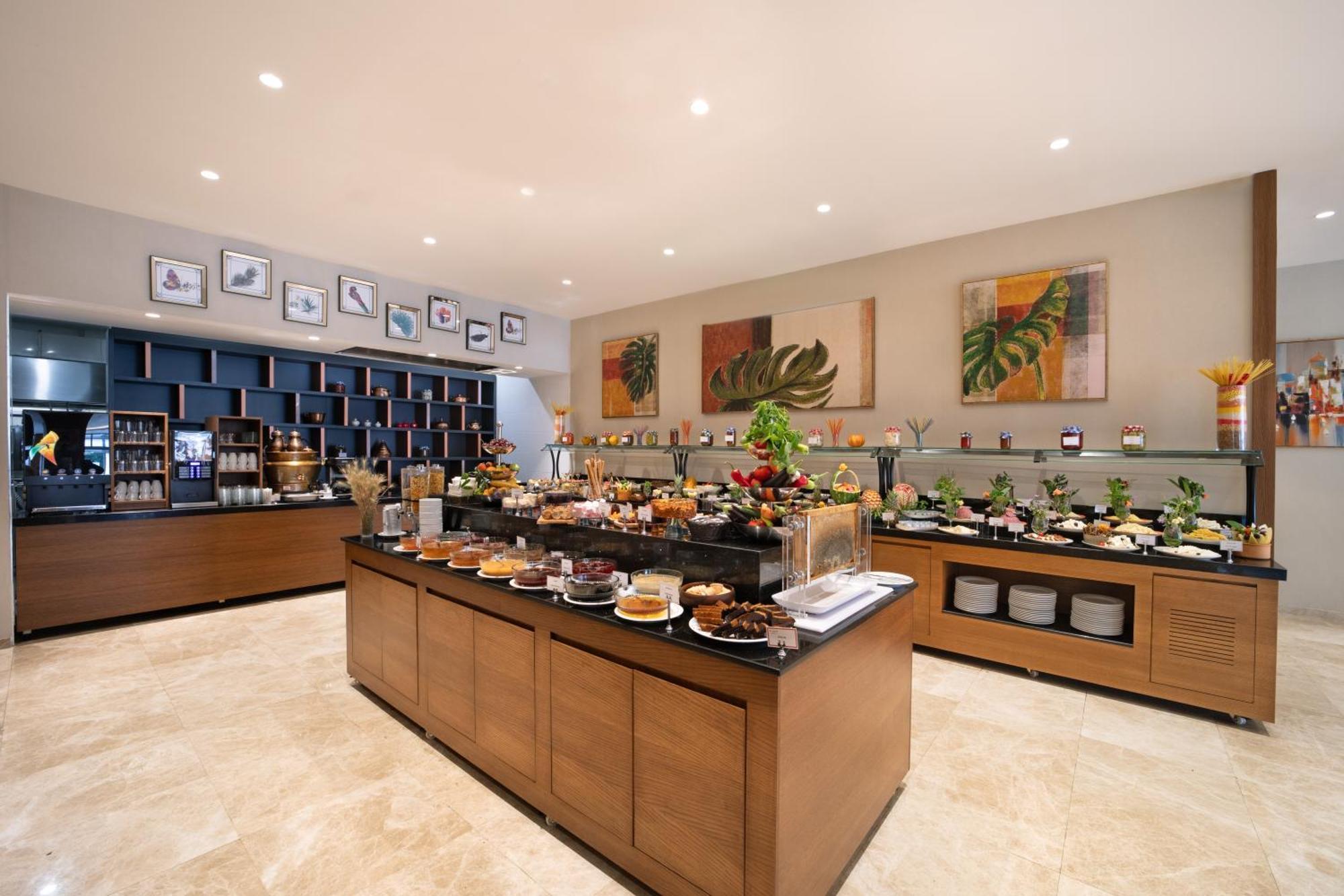 Ramada Plaza By Wyndham Istanbul Atakoy Hotel Ngoại thất bức ảnh