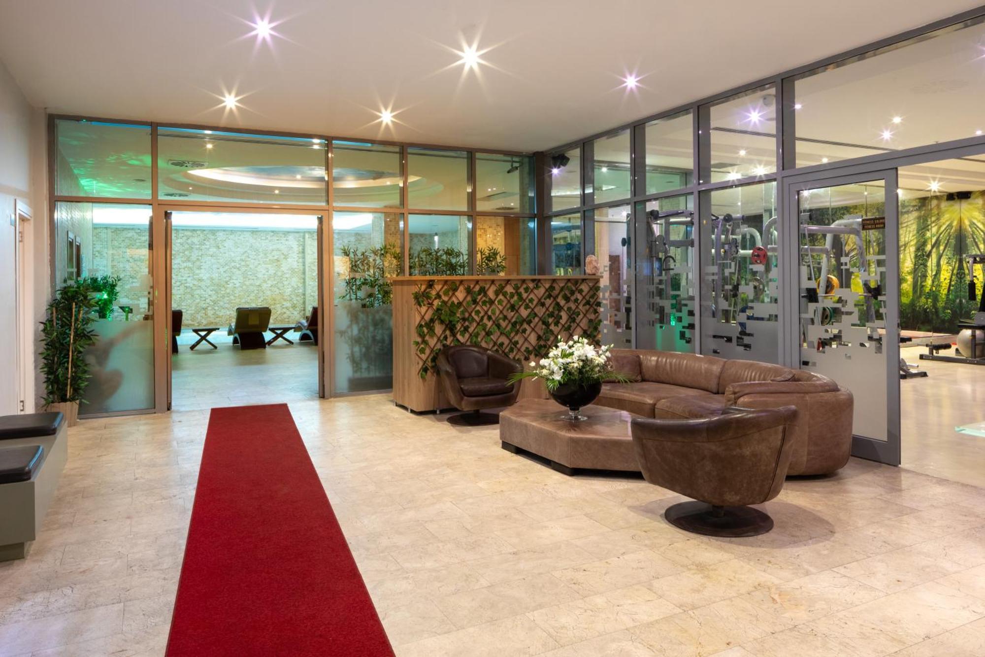 Ramada Plaza By Wyndham Istanbul Atakoy Hotel Ngoại thất bức ảnh