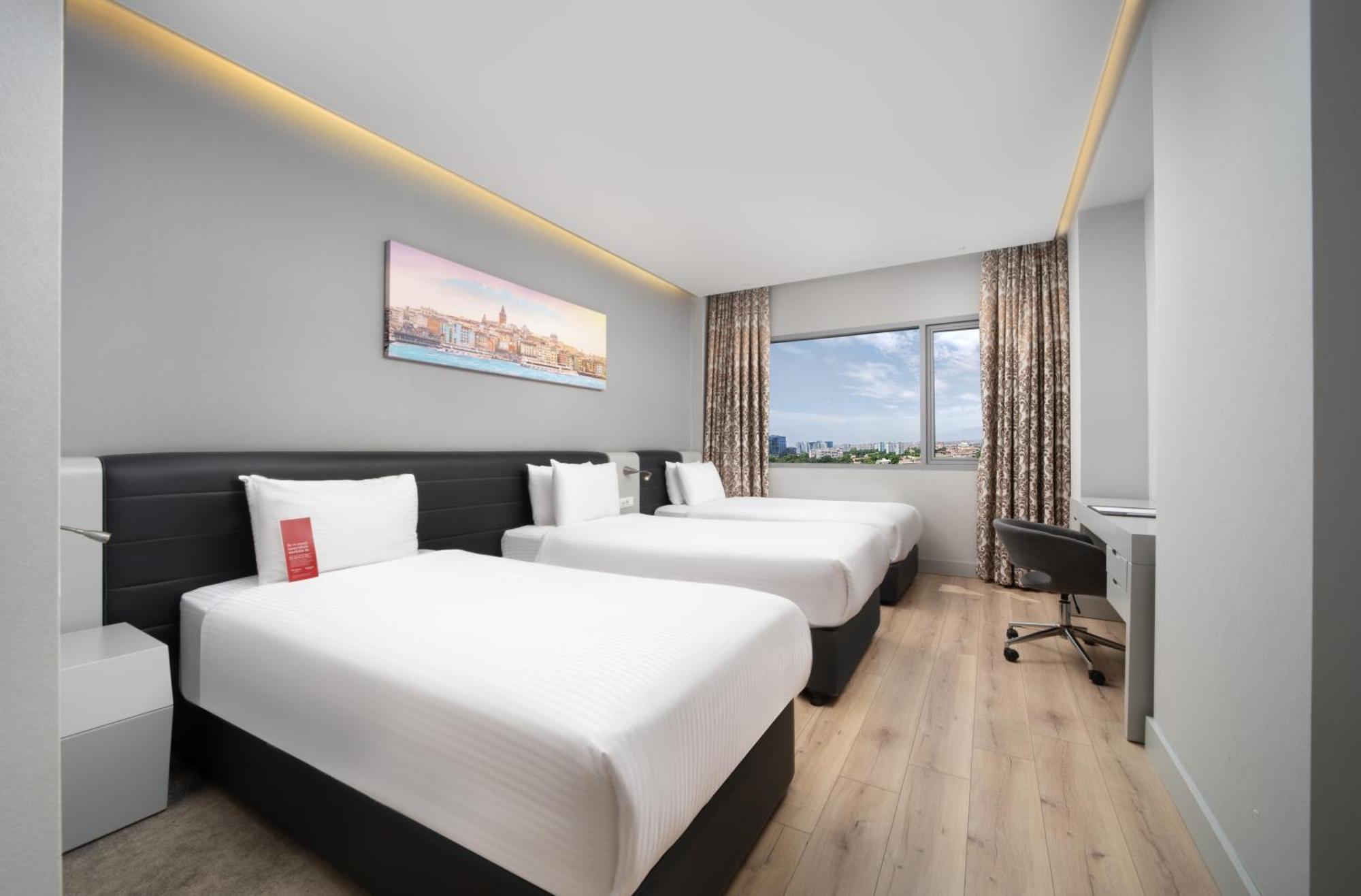 Ramada Plaza By Wyndham Istanbul Atakoy Hotel Ngoại thất bức ảnh